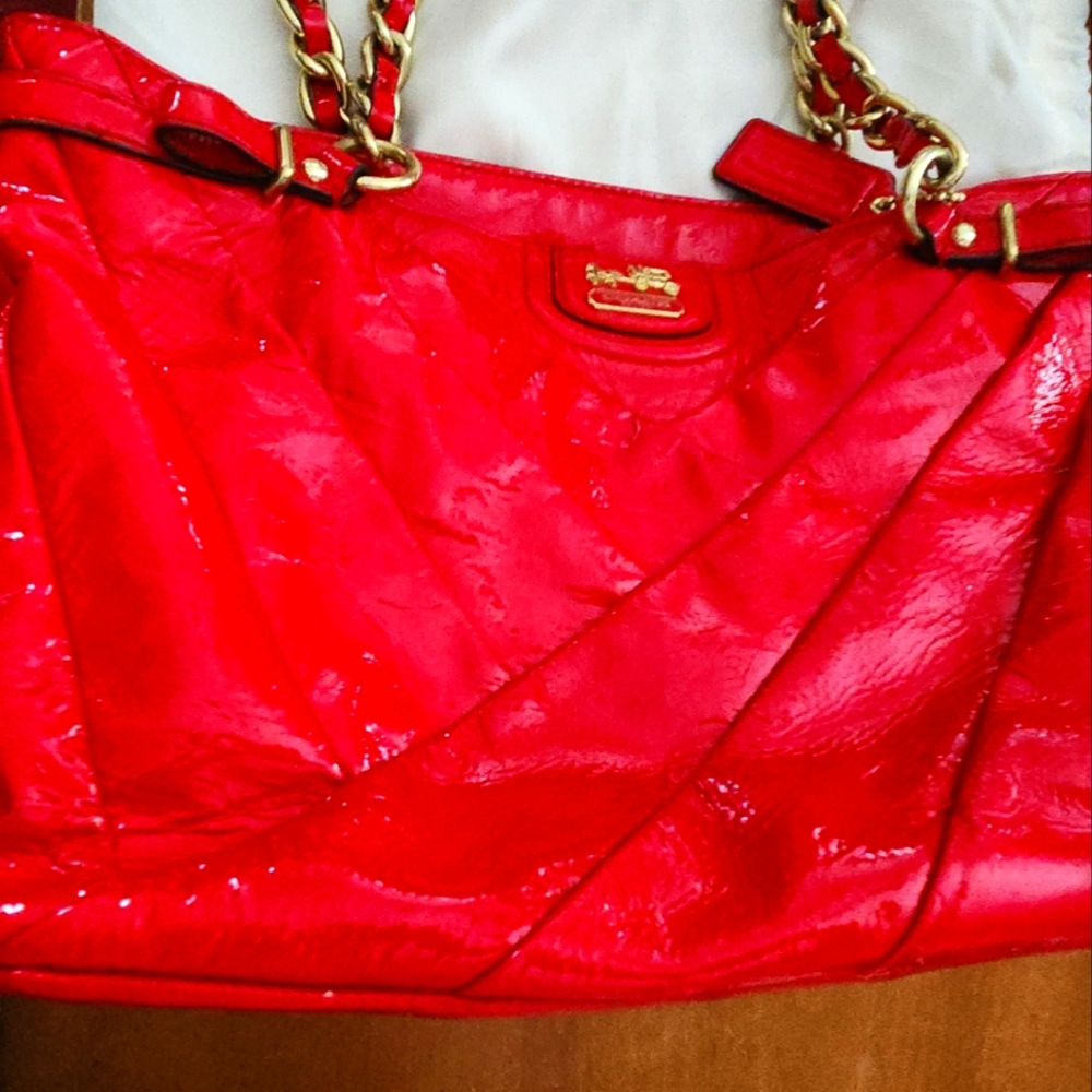 Coach Madison Juliette Satchel Diagonal Pleated Glossy Red Patent Leather F21304